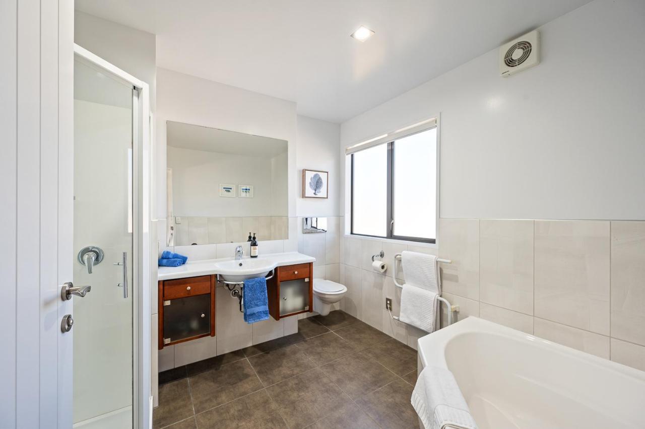 Ironside Lakeview Townhouse วานากา ภายนอก รูปภาพ